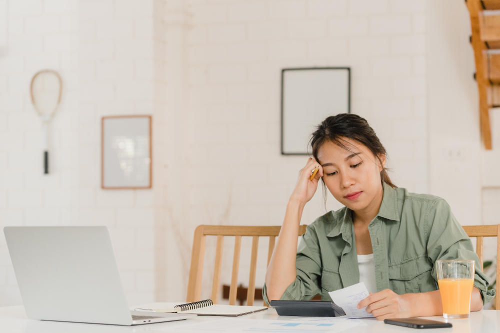 Asian sorting out her taxes